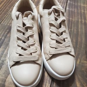 Steve Madden sneakers